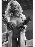 Gia Genevieve nude 2