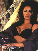 Grazia Maria Cucinotta nude 5