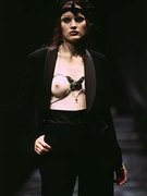 Guinevere Van-Seenus nude 38