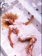 Hallyday Estelle nude 0