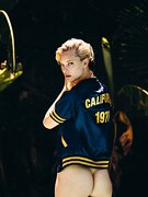 Hannah Holman nude 3