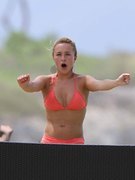 Hayden Panettiere nude 7