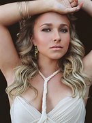 Hayden Panettiere nude 123