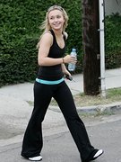 Hayden Panettiere nude 25