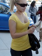 Hayden Panettiere nude 29