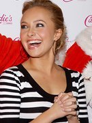 Hayden Panettiere nude 55