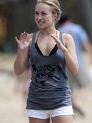 Hayden Panettiere nude 93