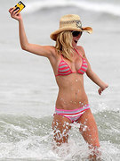 Heidi Montag nude 146