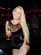 Heidi Montag nude 0
