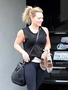Hilary Duff nude 7