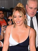 Hilary Duff nude 3