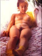 Hitomi Yuki nude 4