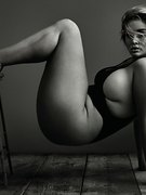 Hunter McGrady nude 0