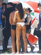 Izabel Goulart nude 3