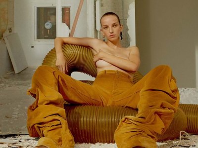 Jamilla Hoogenboom topless and sexy