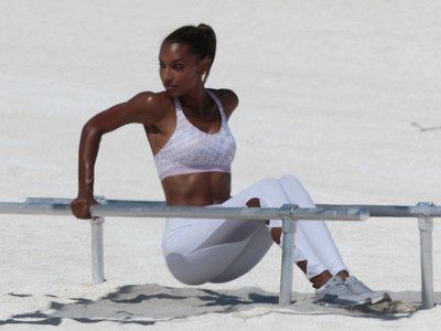 Jasmine Tookes on the beach