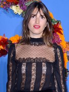 Jeanne Damas nude 18