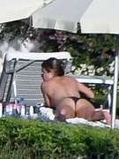 Jennifer Aniston nude 25