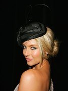 Jennifer Hawkins nude 3