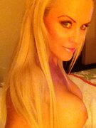 Jenny Mccarthy nude 4
