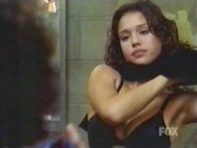 Jessica Alba showing her bra in Honey