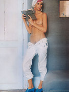 Jong Esther-De nude 3