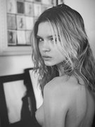 Josephine Skriver nude 0