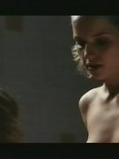 Julia Hummer nude 0