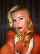 Julianne Hough nude 15