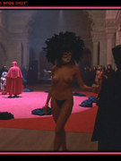 Julienne Davis nude 20