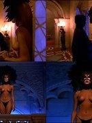 Julienne Davis nude 26