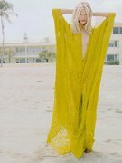Karen Ferrari nude 3