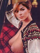 Kari Wuhrer nude 16