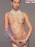 Karishma Kapoor nude 13