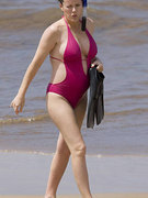 Kathleen Robertson nude 8