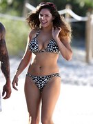 Kelly Brook nude 15