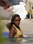 Kelly Rowland nude 36