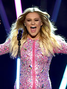 Kelsea Ballerini nude 4