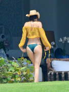 Kendall Jenner nude 11