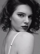 Kendall Jenner nude 38