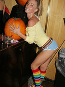 Kendra Wilkinson nude 28