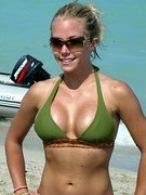 Kendra Wilkinson nude 40
