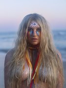 Kesha nude 0