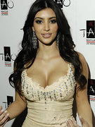 Kim Kardashian nude 410