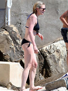 Kirsten Dunst nude 256