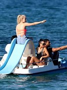 Kourtney Kardashian nude 33