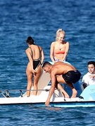 Kourtney Kardashian nude 41