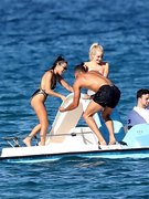 Kourtney Kardashian nude 45