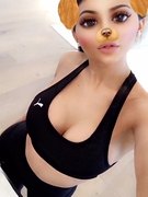 Kylie Jenner nude 10