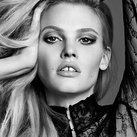 Lara Stone topless and sexy